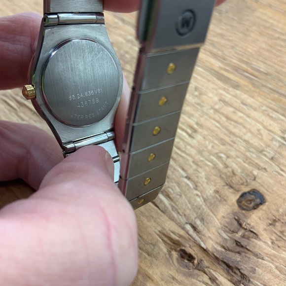 Movado Woman's Museum Two Tone Gold Silver Diamond Bezel Quartz Watch 85 A1 836L - Picture 3 of 6